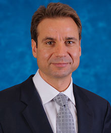 Andrew G. Gianoukakis, médico