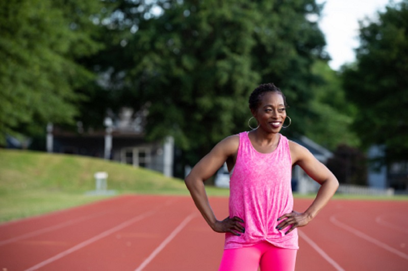 Gail Devers, tres veces medallista de oro olímpica, se asocia con la comunidad de Graves para centrarse en la enfermedad ocular tiroidea